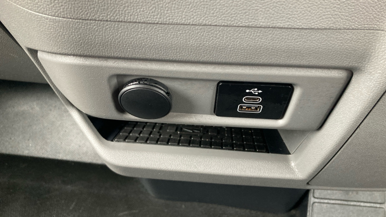 Ford Transit Custom 280 L1 Diesel Fwd 2.0 EcoBlue 136ps H1 Van Limited Auto